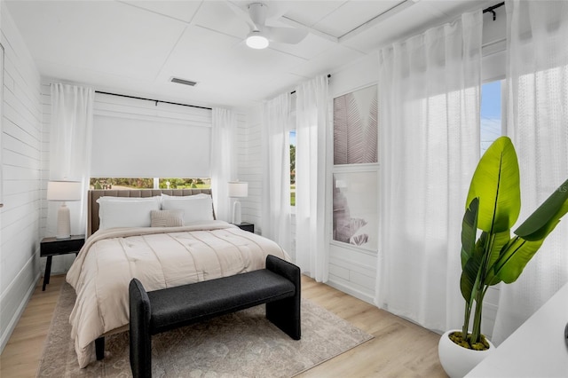 404 Bayshore Rd, Nokomis, FL 34275 - bedroom featuring light wood-style floors and a ceiling fan