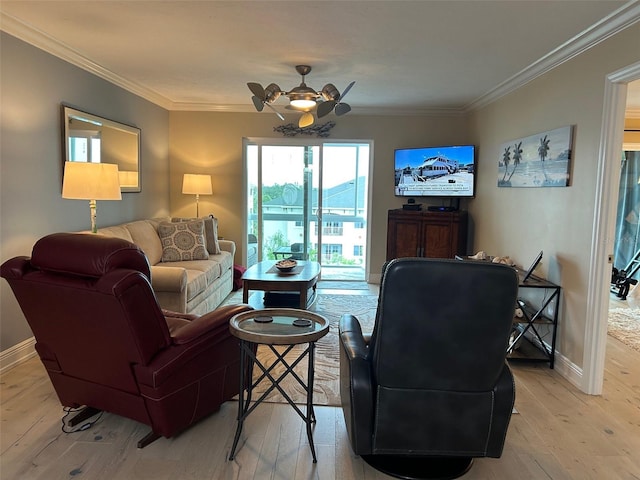 3272 Lake Bayshore Dr Unit 515, Bradenton, FL 34205 - living room featuring light wood-type flooring, ornamental molding, baseboards, and ceiling fan