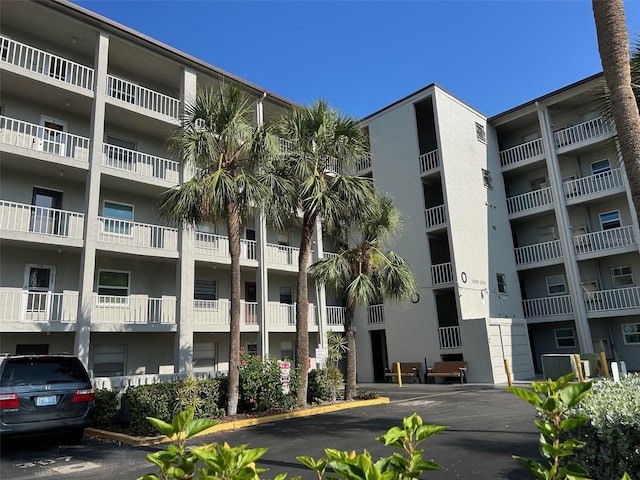 3272 Lake Bayshore Dr Unit 515, Bradenton, FL 34205 - view of apartment building / complex