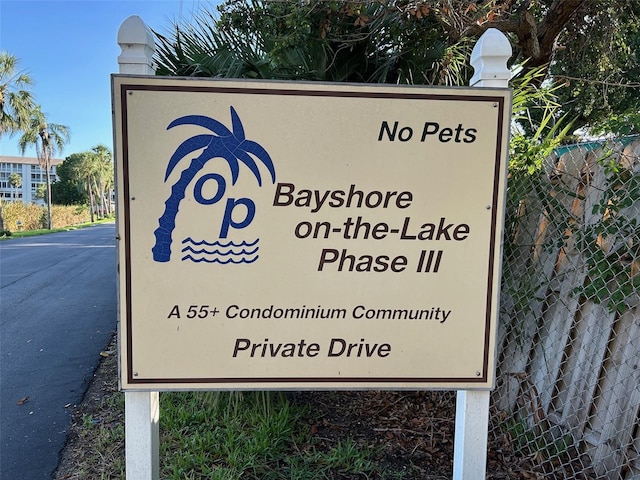 3272 Lake Bayshore Dr Unit 515, Bradenton, FL 34205 - view of community / neighborhood sign