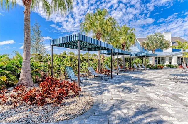 4625 Canoe Creek Ave, Parrish, FL 34219 - view of patio / terrace