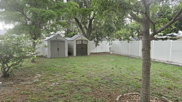 5325 Murdock Ave, Sarasota, FL 34231 - view of yard