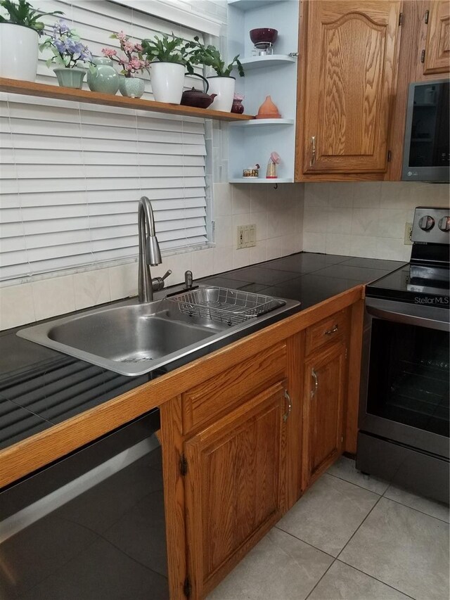 2787 Jay Pl, Sarasota, FL 34235 - photo 8