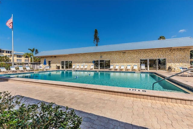 3806 Gulf Of Mexico Dr Unit C204, Longboat Key, FL 34228 - view of community pool