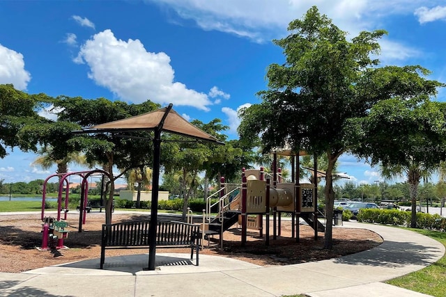 12515 Garibaldi Ln, Venice, FL 34293 - view of communal playground