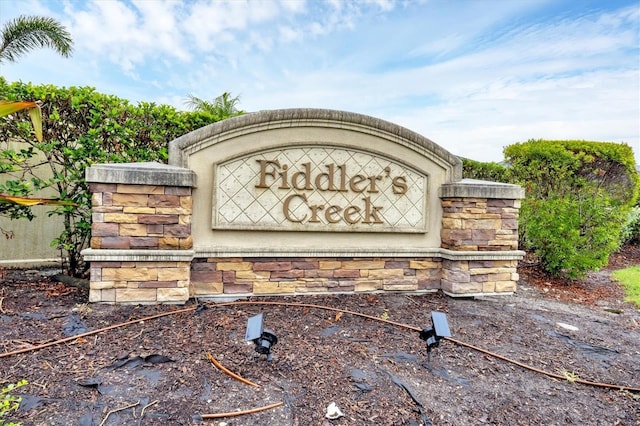 6636 35th Ct E, Sarasota, FL 34243 - view of community / neighborhood sign
