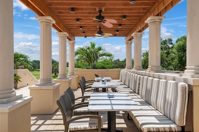 4472 Calle Serena, Sarasota, FL 34238 - view of patio / terrace with outdoor dining area and a ceiling fan