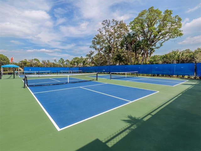 12682 Shimmering Oak Cir, Venice, FL 34293 - view of tennis court with community basketball court