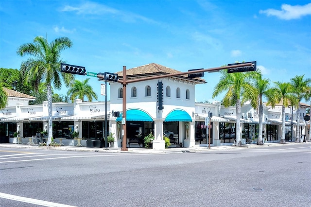 1864 Goldenrod St, Sarasota, FL 34239 - view of property