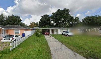 3219 W Grace St, Tampa, FL 33607 - view of front of property with driveway