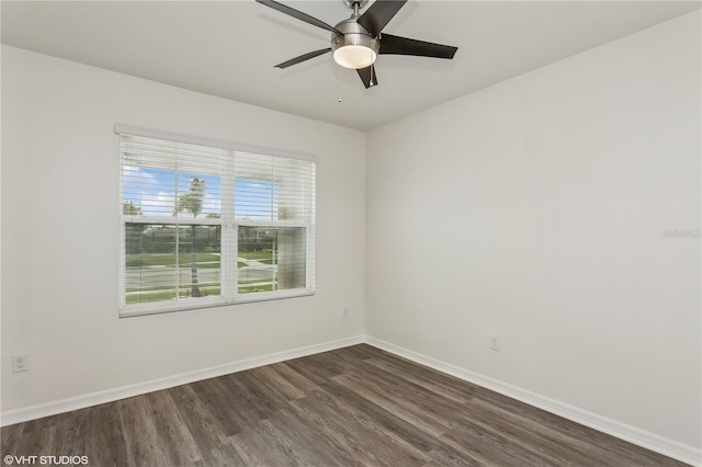 4005 Willow Branch Pl, Palmetto, FL 34221 - unfurnished room with dark wood-type flooring, baseboards, and ceiling fan