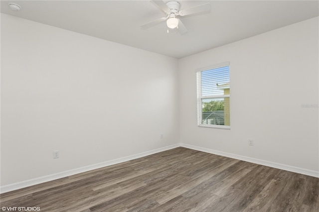 4005 Willow Branch Pl, Palmetto, FL 34221 - spare room with wood finished floors, baseboards, a smoke detector, and a ceiling fan