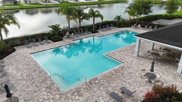 4005 Willow Branch Pl, Palmetto, FL 34221 - community pool featuring a water view and a patio area