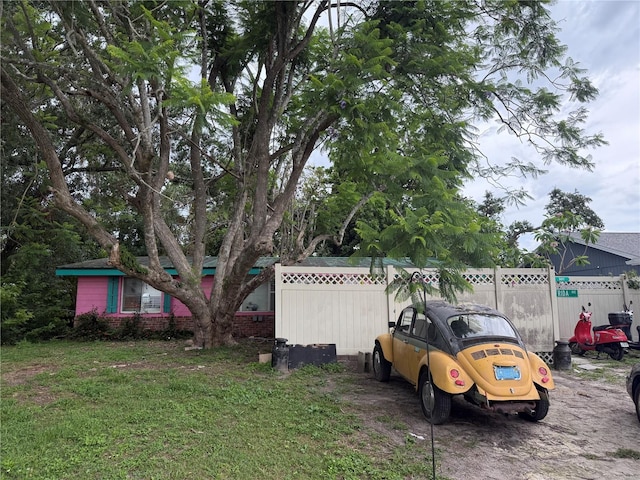 5011 Elfrida Ave, Sarasota, FL 34235 - view of yard
