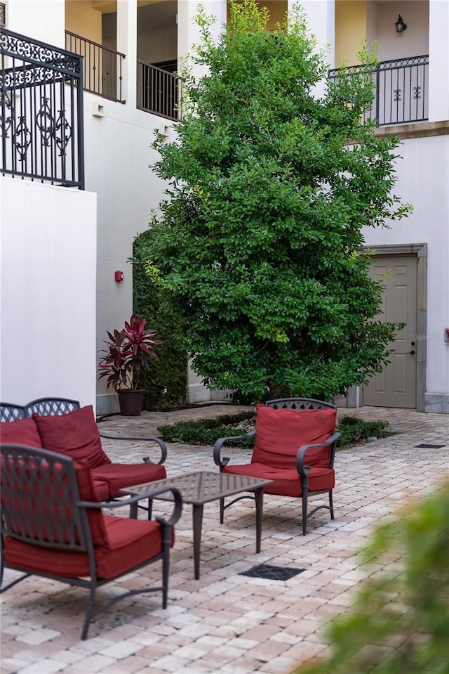 525 N Orange Ave Unit 302, Sarasota, FL 34236 - view of patio / terrace