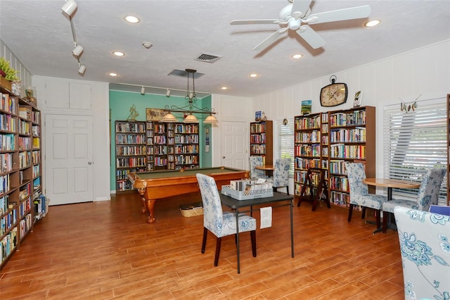 1350 N Portofino Dr Unit 402, Sarasota, FL 34242 - office featuring bookshelves, light wood-style flooring, a ceiling fan, recessed lighting, and billiards table