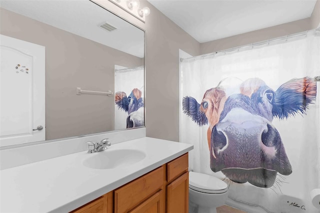 5981 Willows Bridge Loop, Ellenton, FL 34222 - full bathroom with vanity, toilet, and a shower with curtain