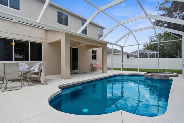 5981 Willows Bridge Loop, Ellenton, FL 34222 - view of swimming pool featuring a patio, a lanai, ceiling fan, and a pool with connected hot tub