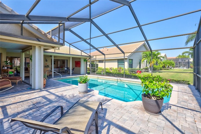 105 Inlets Blvd Unit 105, Nokomis, FL 34275 - outdoor pool featuring a patio area, a lanai, and a ceiling fan