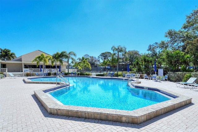 105 Inlets Blvd Unit 105, Nokomis, FL 34275 - community pool with a patio area
