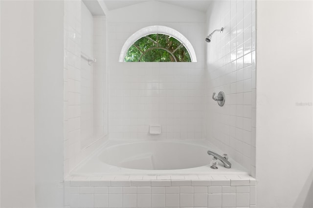 294 Lake Doe Blvd, Apopka, FL 32703 - full bath with tiled shower / bath combo