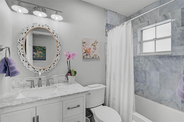 13514 4th Plz E, Bradenton, FL 34212 - full bath featuring vanity and shower / bath combo