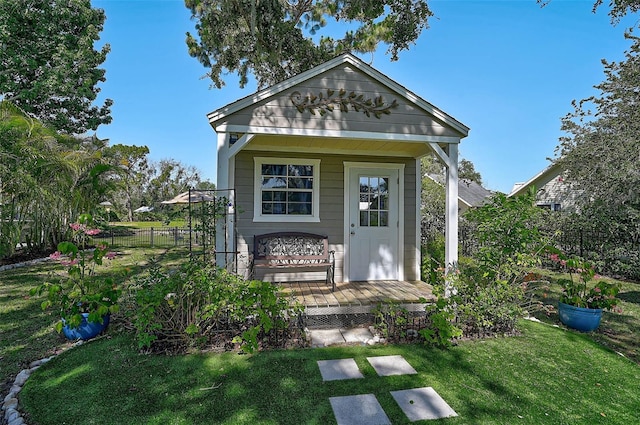 13514 4th Plz E, Bradenton, FL 34212 - view of front of home with an outdoor structure