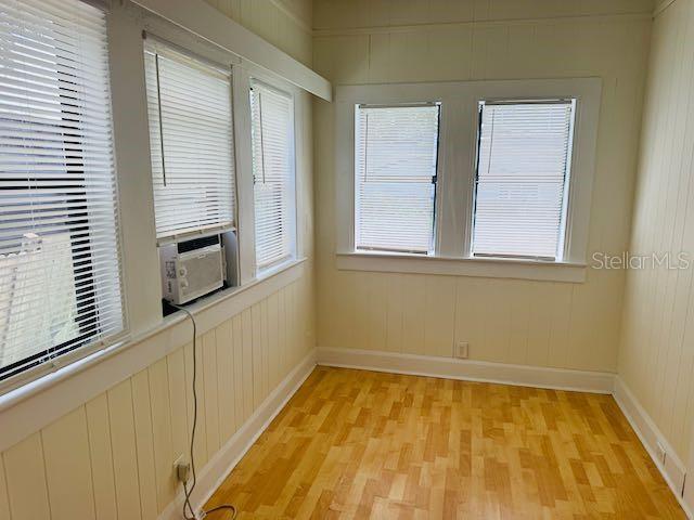 1412 12th Ave W, Bradenton, FL 34205 - unfurnished sunroom with cooling unit