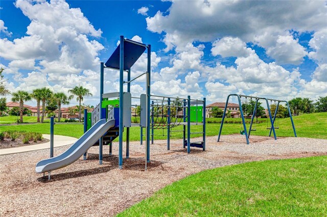 3504 Big Sky Way, Bradenton, FL 34211 - community play area featuring a yard