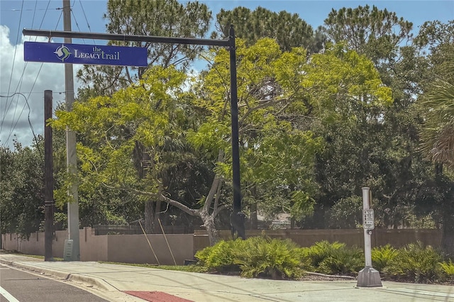 2515 Huntington Ave, Sarasota, FL 34232 - view of home's community
