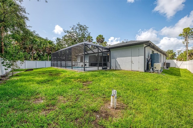 2546 Malibu Ln, North Port, FL 34286 - back of property featuring glass enclosure
