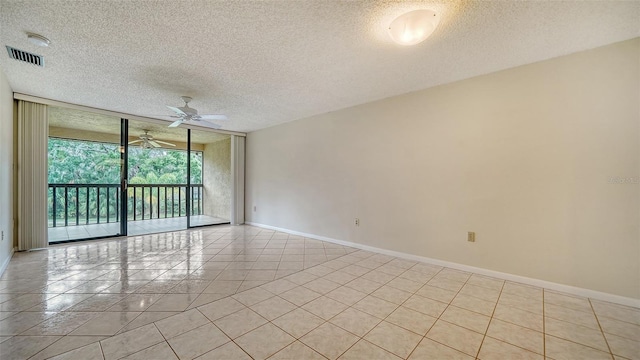 5255 Lake Village Dr Unit 40, Sarasota, FL 34235 - photo 4