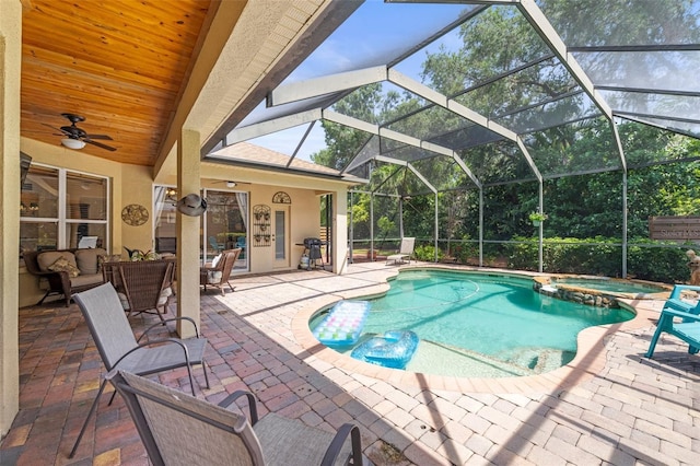 743 Stonecrest Dr, Sarasota, FL 34232 - view of pool with a pool with connected hot tub, a patio area, ceiling fan, and a lanai