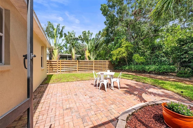 743 Stonecrest Dr, Sarasota, FL 34232 - view of patio featuring outdoor dining space