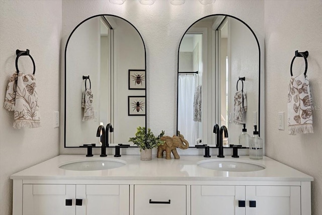 800 NW 36th Ave, Cape Coral, FL 33993 - full bath with double vanity