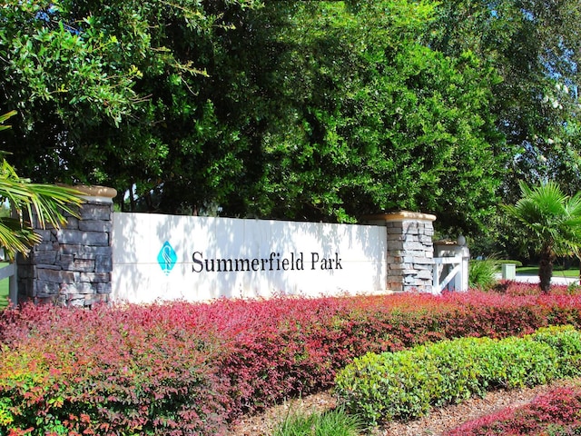 6811 Honeysuckle Trl, Lakewood Ranch, FL 34202 - view of community / neighborhood sign