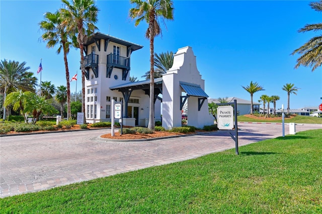 850 Tidewater Shores Loop Unit 108, Bradenton, FL 34208 - view of building exterior with curved driveway