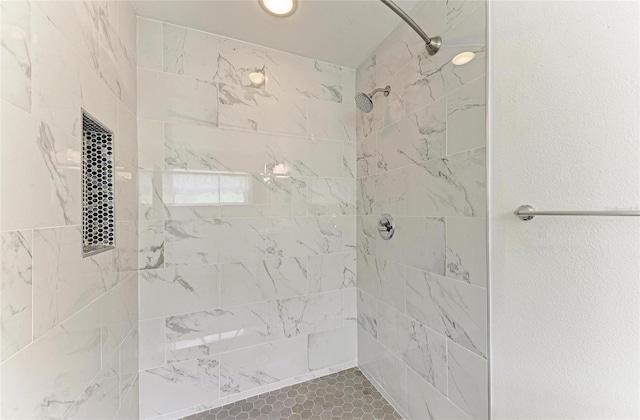 4811 14th Ave E, Bradenton, FL 34208 - full bath with tiled shower