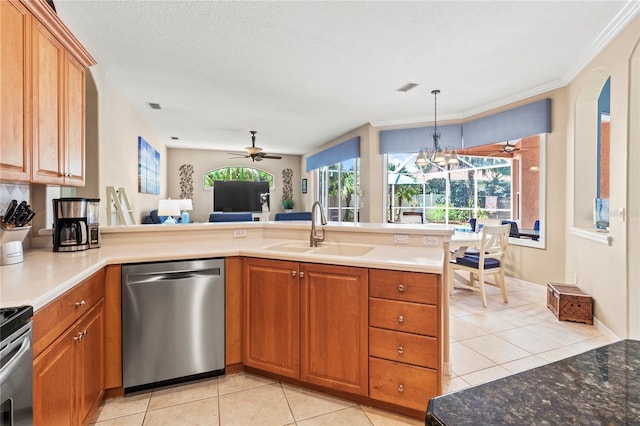 866 Oak Briar Ln, Osprey, FL 34229 - kitchen with appliances with stainless steel finishes, a sink, light tile patterned floors, and ceiling fan
