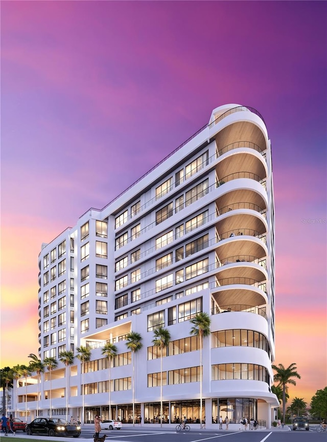 290 Cocoanut Ave Unit 8B, Sarasota, FL 34236 - view of property at dusk