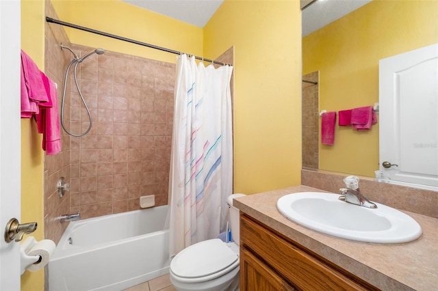 5609 Spanish Point Ct, Palmetto, FL 34221 - full bath with vanity, shower / bath combo, and toilet