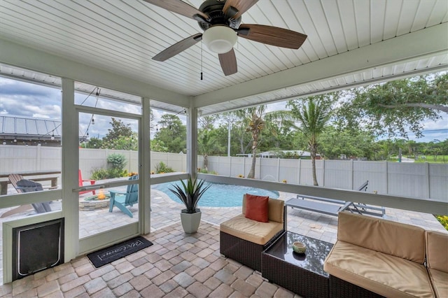 7727 9th Avenue Dr NW, Bradenton, FL 34209 - sunroom / solarium with ceiling fan