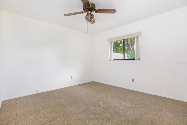 7401 3rd Ave NW, Bradenton, FL 34209 - spare room with carpet and ceiling fan