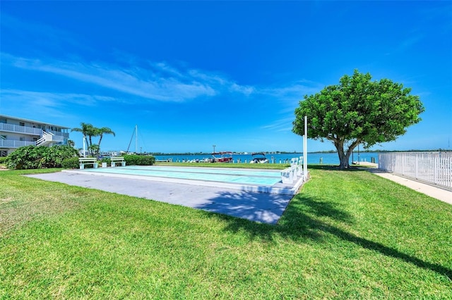 767 John Ringling Blvd Unit 25, Sarasota, FL 34236 - view of sport court featuring a water view