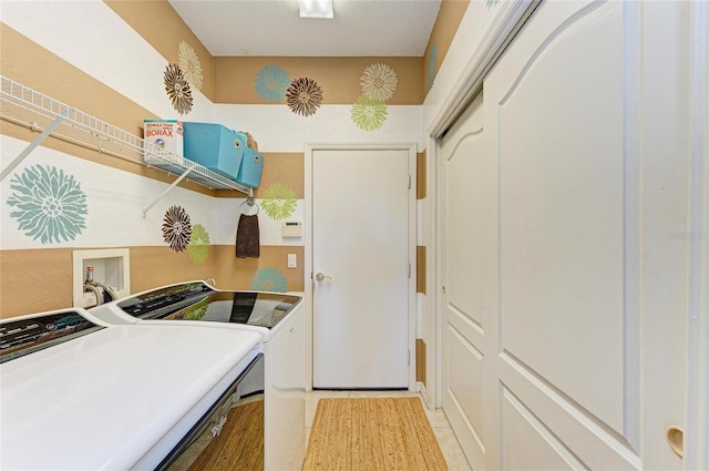 8906 Stone Harbour Loop, Bradenton, FL 34212 - laundry area with washing machine and dryer