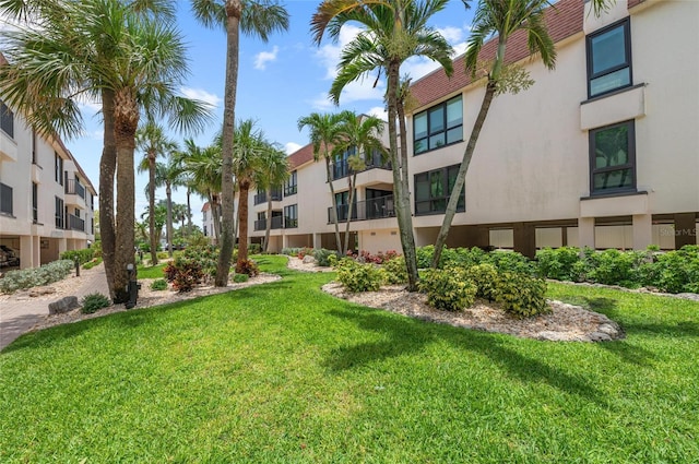 5806 Gulf Dr Unit 201S, Holmes Beach, FL 34217 - view of property's community with a yard