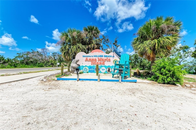 5806 Gulf Dr Unit 201S, Holmes Beach, FL 34217 - view of jungle gym