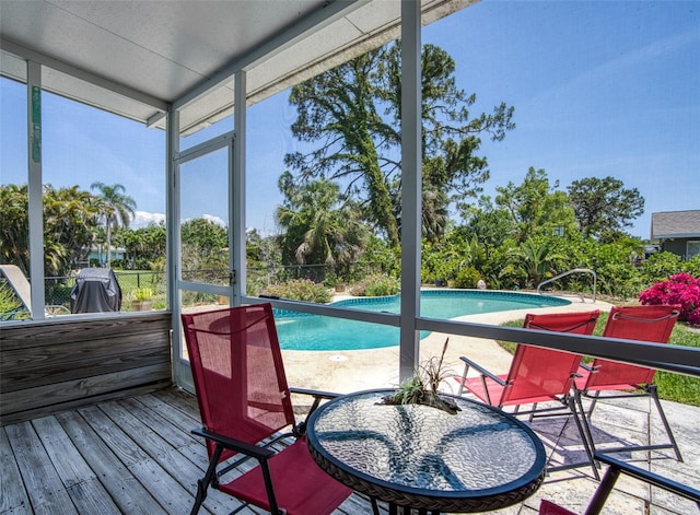 2216 Lake Shore Dr, Nokomis, FL 34275 - sunroom featuring plenty of natural light