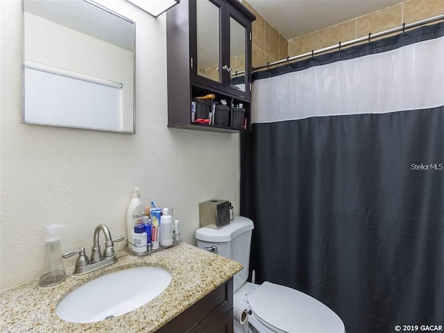 1616 NW 39th Ave, Gainesville, FL 32605 - full bathroom featuring vanity and curtained shower