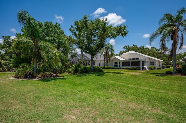 7952 Hampton Ct, University Park, FL 34201 - view of green lawn